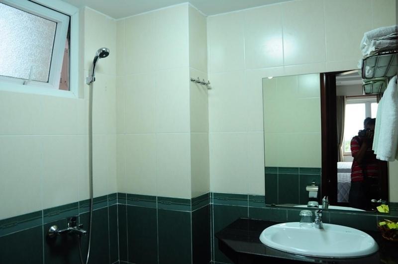 Canh Buom Hotel دا نانغ الغرفة الصورة